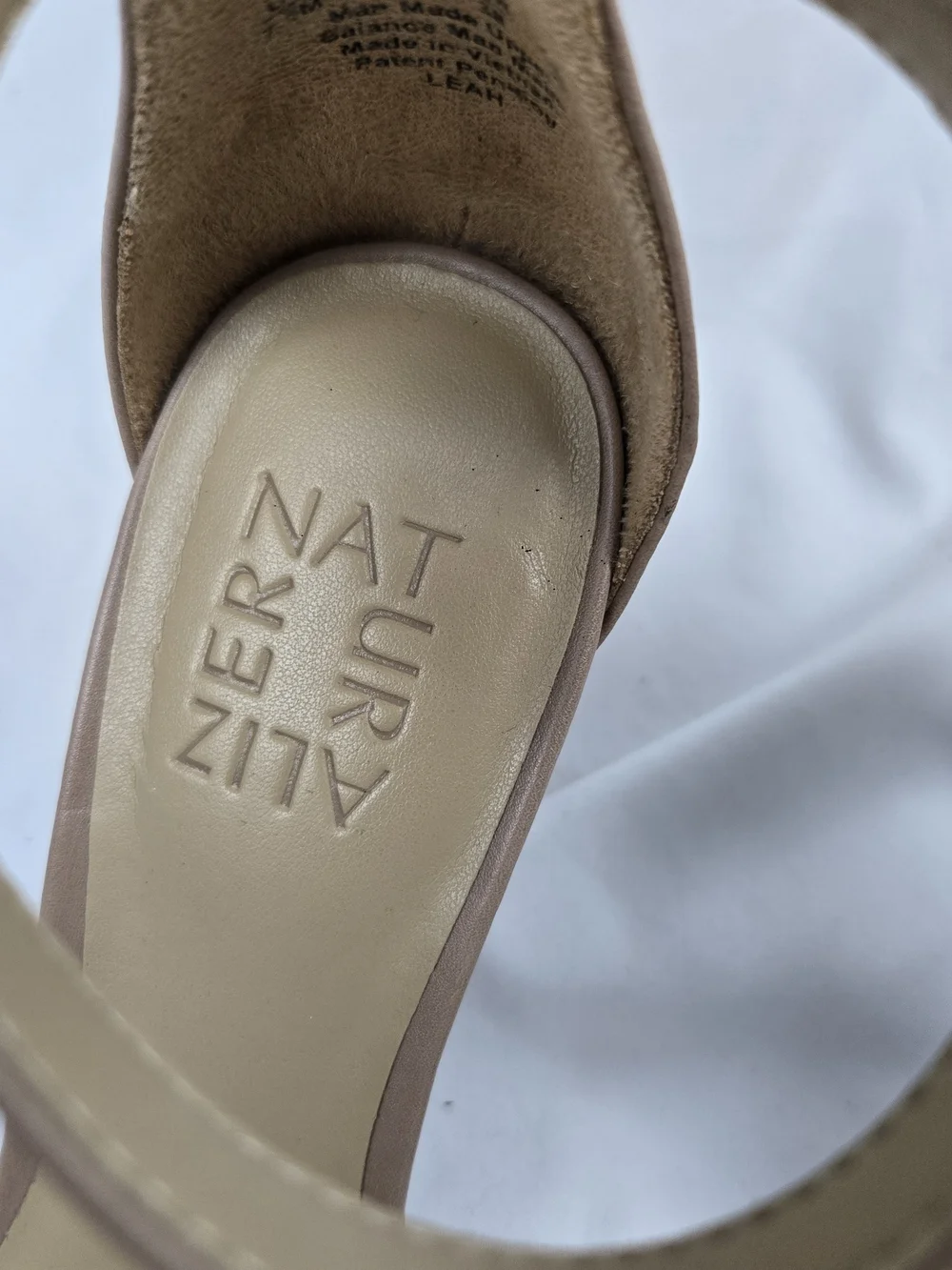 Naturalizer Women's Nude Taupe Ankle Strap Heels Sandals 7.5M 38 Open Toe